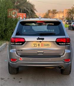 جیپ گراند شیرۆکی